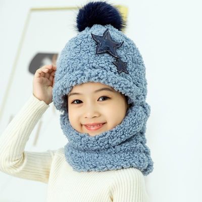 適用可能なシーン 秋と冬 かわいい子供 漫画 スカーフ帽子 家族の出張のために