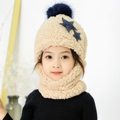 適用可能なシーン 秋と冬 かわいい子供 漫画 スカーフ帽子 家族の出張のために