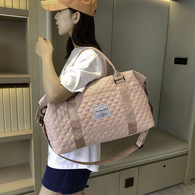 カスタマイズされた色 ユニセックス デュフェルバッグ ジム 旅行 ハイキング 防水 オックスフォード布