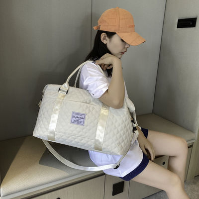 カスタマイズされた色 ユニセックス デュフェルバッグ ジム 旅行 ハイキング 防水 オックスフォード布