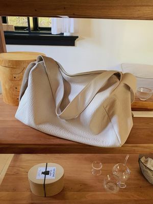 2024 女性用 多用性 トートバッグ スキウストラッドル インスタグラムデザインと大容量