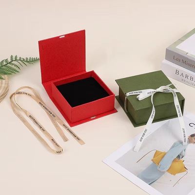 カスタマイズされたカラージュエリーパッケージ 化粧品のためのスライディングギフト紙抽出しボックス