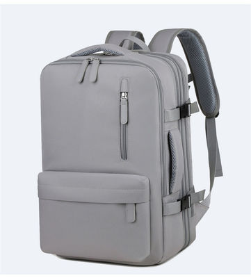 OEM/ODM受付 USB充電付きの機能的な旅行ラップトップバックパック