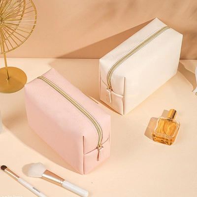 シッパー 閉ざし ベーガン レザー トイレットリー バッグ カスタマイズ 旅行用 化粧品用