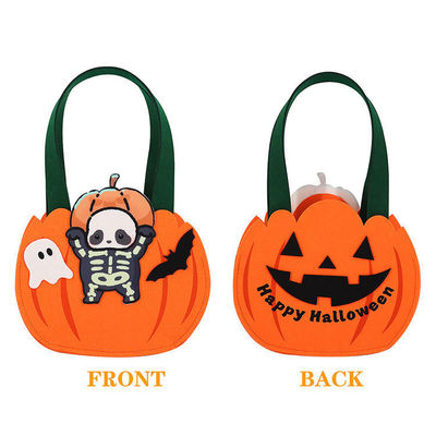 ハロウィーン の 祝い に おける 甘い もの や 玩具 を 集める ため の 毛皮 の かぼちゃ の 形 の バッグ