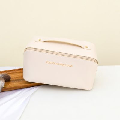 最新 の 流行 の 化粧品 収納 袋 化粧品 を 綺麗 に 整理 し て ください