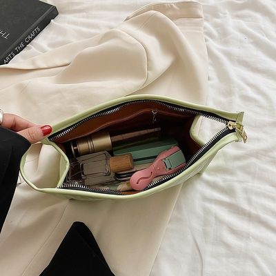 ポリエステル 布 毛布 旅行 化粧品 バッグ あなたのカスタム ロゴ 膨らむパッファー 需要