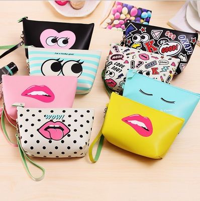 便利なファッション的なプー化粧品バッグ あなたの化粧品のニーズのためにカスタマイズされたロゴ