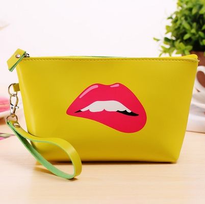 便利なファッション的なプー化粧品バッグ あなたの化粧品のニーズのためにカスタマイズされたロゴ