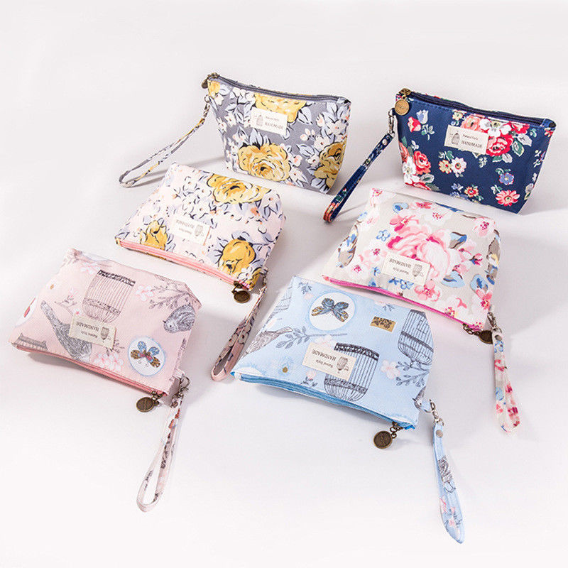 花のプリント ザイパー ポケット 可愛い花の化粧袋 美容用品の整理